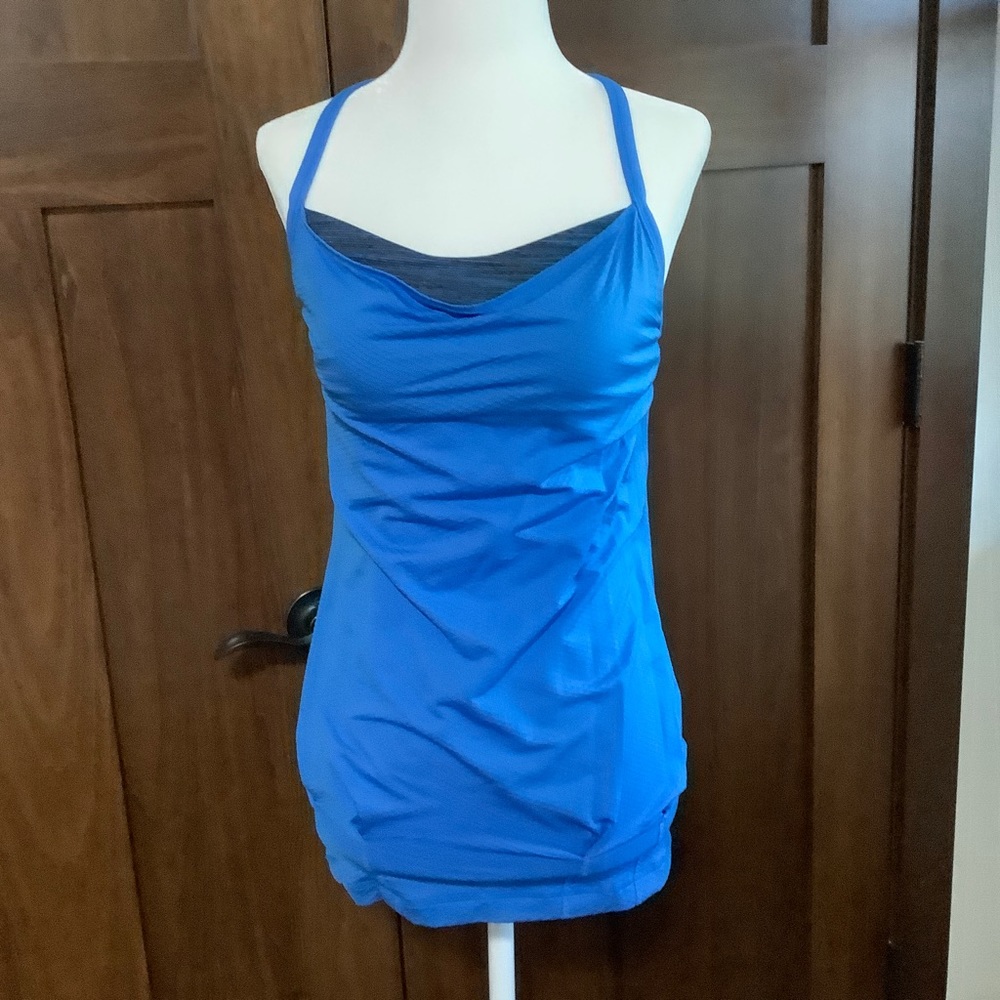 EUC Lululemon size 4 blue tank